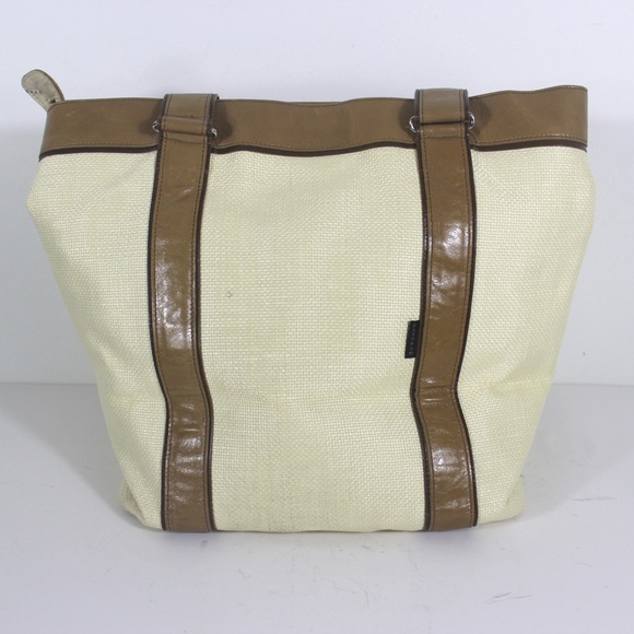 Cream Straw and Tan Leather Tote Bag Nearly New Pockets and Key Chain - Picture 7 of 12
